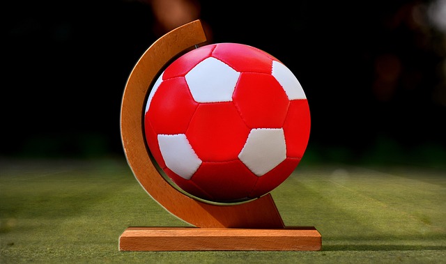 員背後的艱 員背後的艱