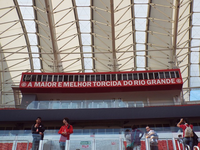 嘲笑和质疑 嘲笑和质疑